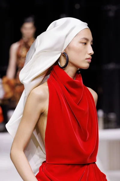 Look 62